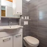 1 Bedroom Beautiful In Barbat *
